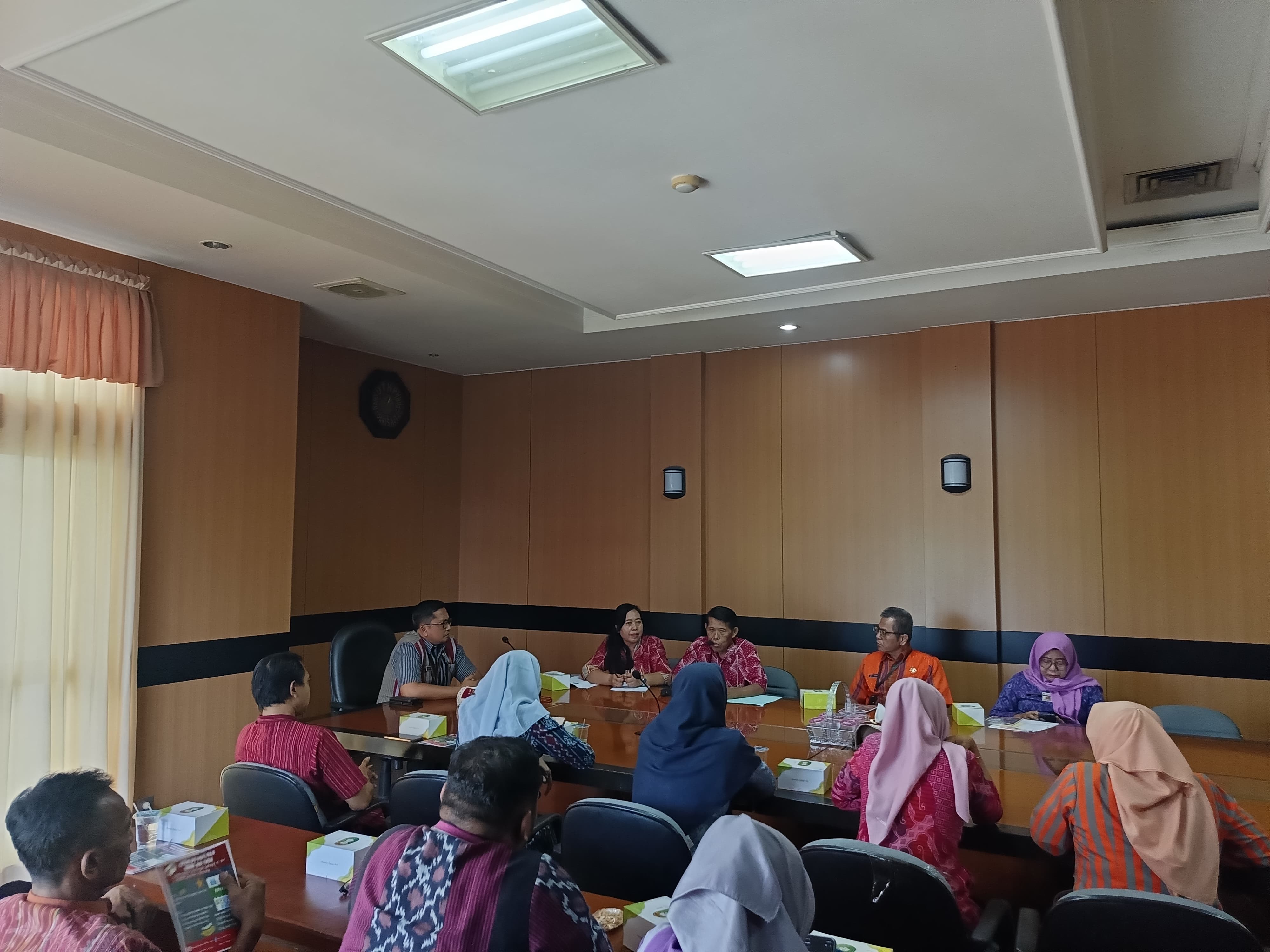 thumbnail ﻿Selasa, 9 September 2025 dalam Acara Penyerahan Beasiswa dan Penghargaan kepada Putera Putri Anggota yang Berprestasi Tahun 2025 sekaligus  Sosialisasi/Marketing di Rumpun Dinas Arpus.