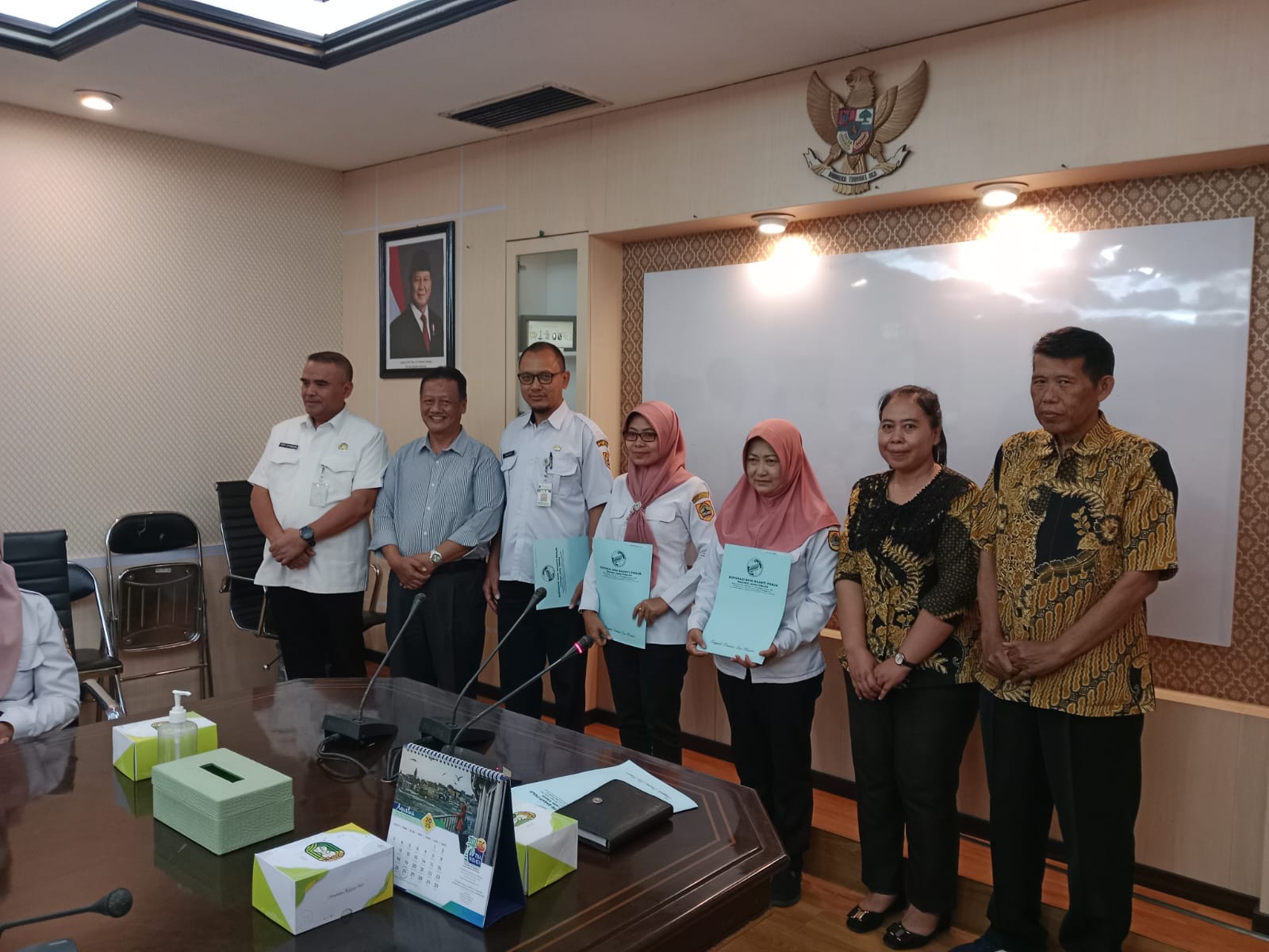 thumbnail ﻿Rabu, 10 September 2025 dalam Acara Penyerahan Beasiswa dan Penghargaan kepada Putera Putri Anggota yang Berprestasi Tahun 2025 sekaligus  Sosialisasi/Marketing di Rumpun Setwan.